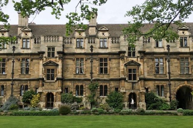 Pembroke College
