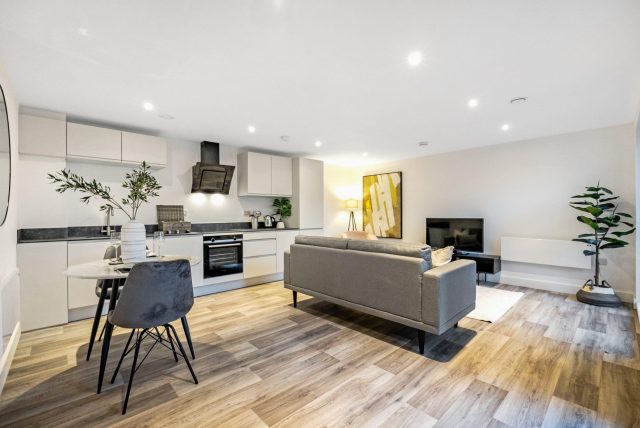Tailored stays – Lacon House
