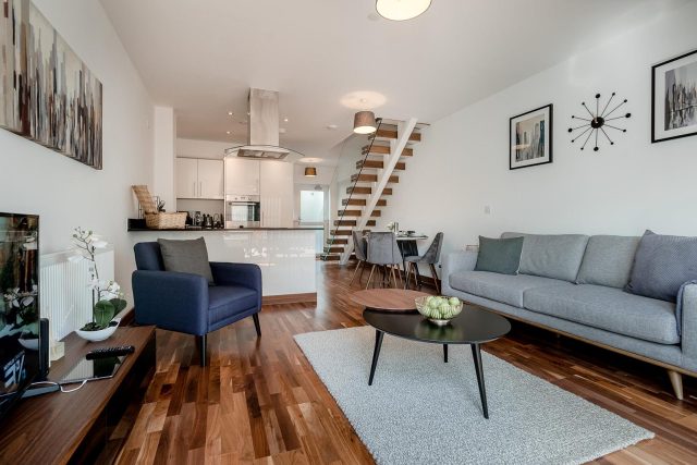 Tailored Stays – Water Street Apartments